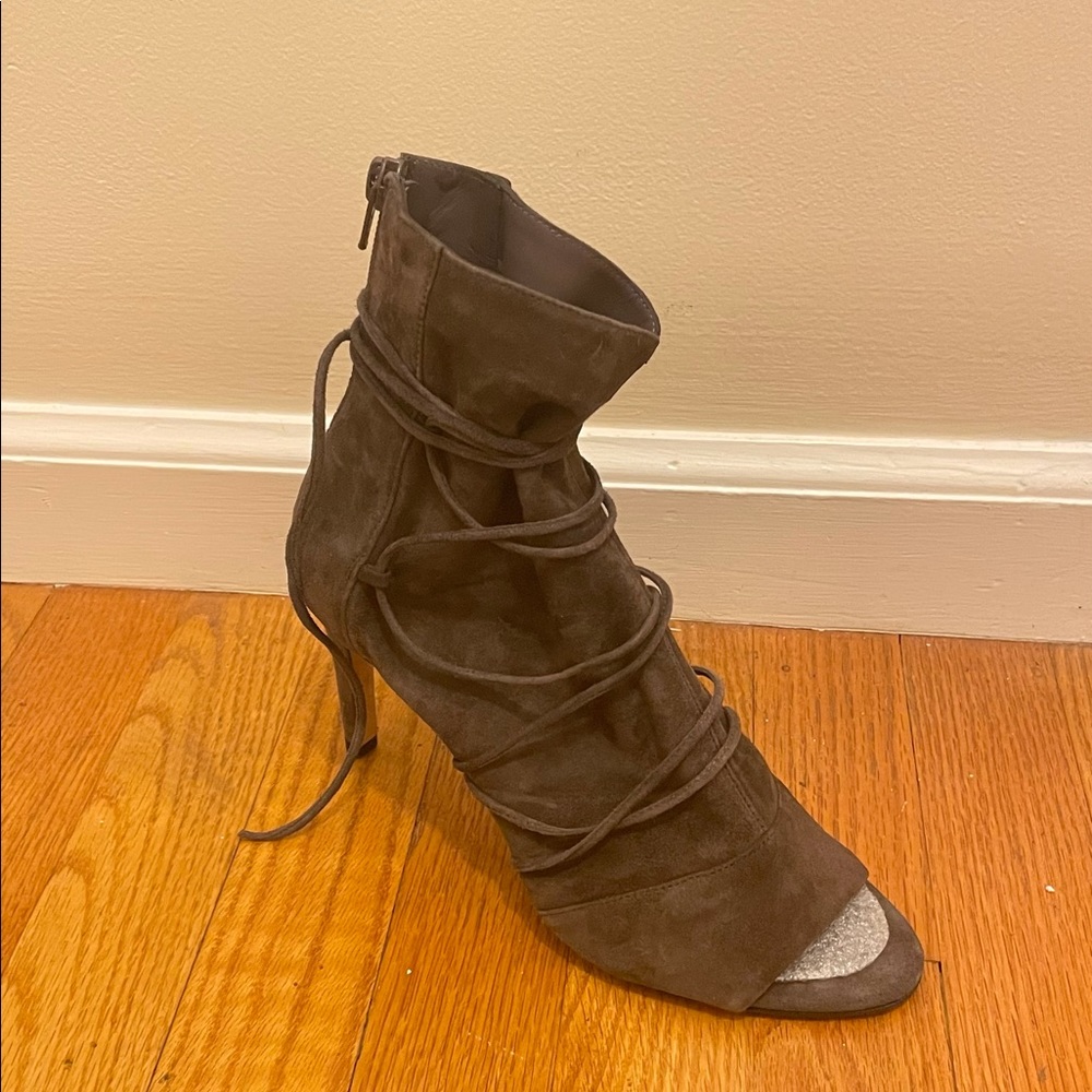 NWT Vince Adisa lace-up open toe ankle boot in smoke.